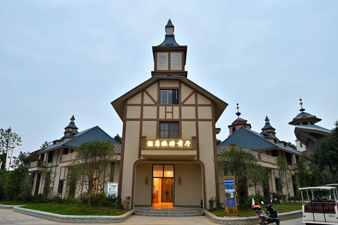 寻甸凤龙湾度假酒店2天1晚 早餐 凤龙湾景区门票,马蜂窝自由行 - 马