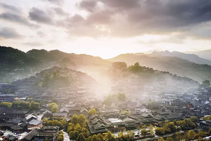 苗寨织金洞龙宫2选1黄果树瀑布6天5晚保证住西江景区观看夜景精选酒店