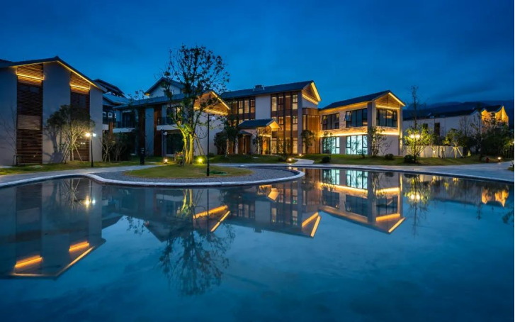 神仙居德信开元颐居酒店1晚住宿套餐早餐水果采摘体验1次神仙居景区