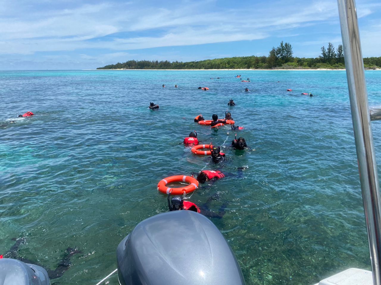 沙巴亚庇 环滩岛 一日游(酒店接送 导游 午餐 往返船只接送 救生衣