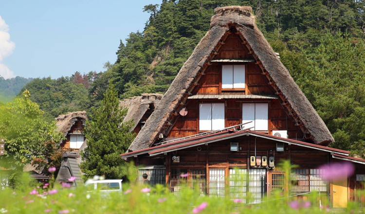 名古屋站出发日本飞驒高山白川乡合掌村一日游