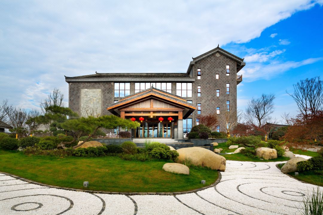 贵州瓮花间池春上温泉酒店1晚含双早双人温泉套餐