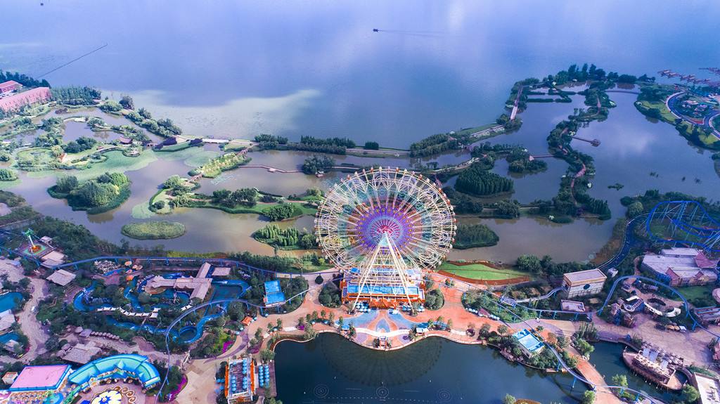 昆明古滇度假酒店1晚标准套房双人早餐欢乐世界双人门票1张萌宠乐园