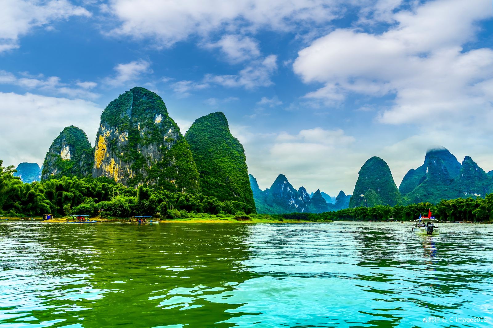 漓江风景名胜区竹筏游览门票 码头接驳(桂林山水甲天下 坐竹筏游漓江)