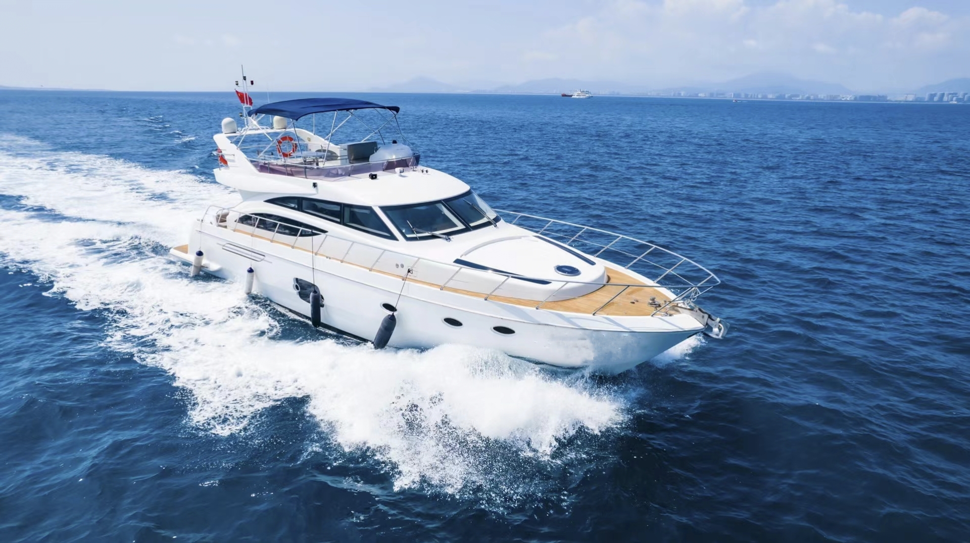 三亚渔家4小时海钓现钓现吃三亚游艇海钓潜水摩托艇体验豪华游艇包船