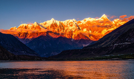 拉萨珠峰大本营羊卓雍错纳木措7天6晚全景大环线玩转全景西藏5a级景区