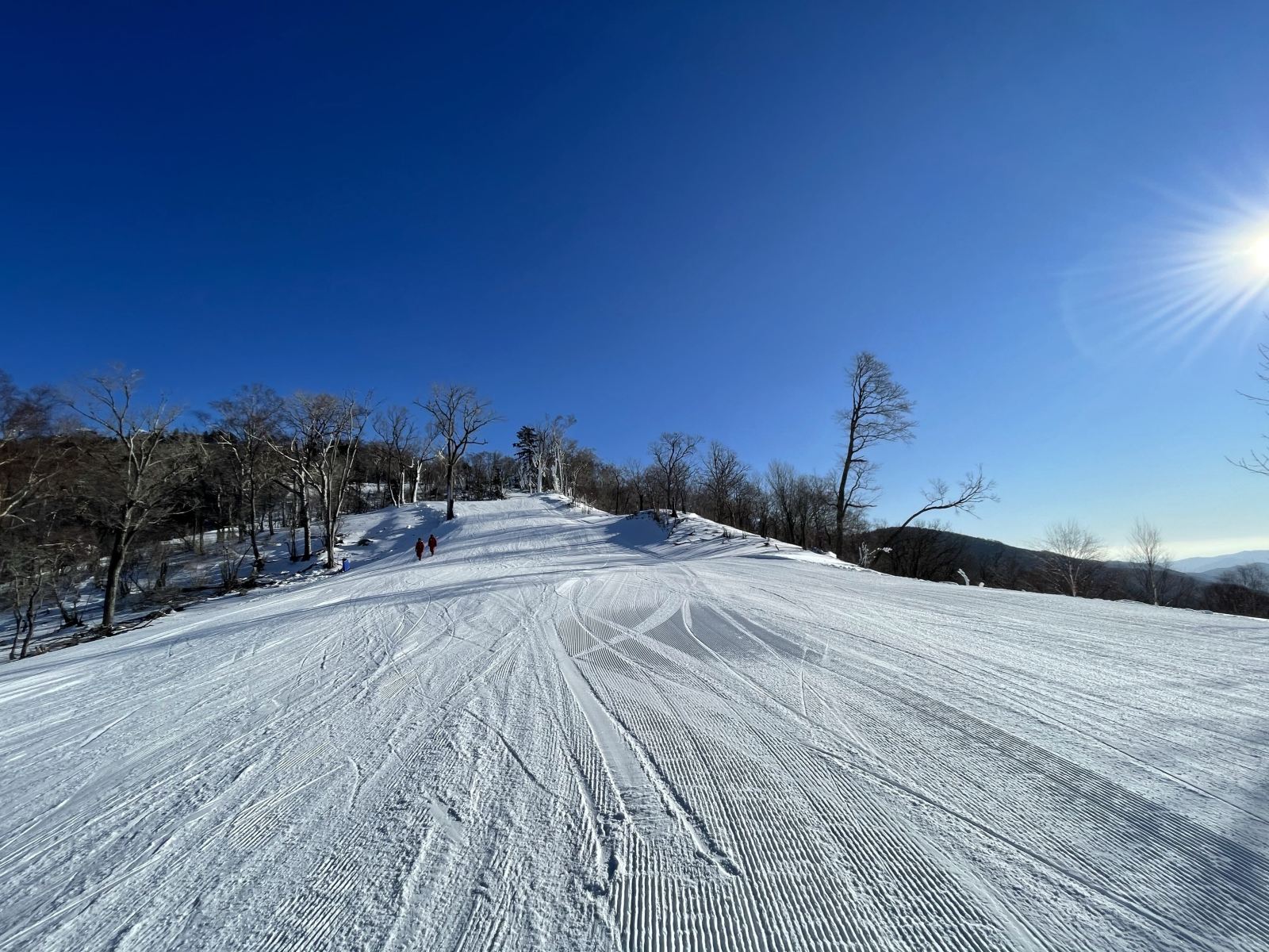 北大湖滑雪度假区索道票(山顶风景绝美 雪道陡窄适合专业选手 雾凇