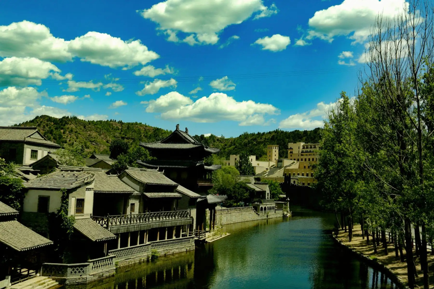 古北水镇 承德避暑山庄 坝上 乌兰布统 木兰围场4日3晚私家小团(一单