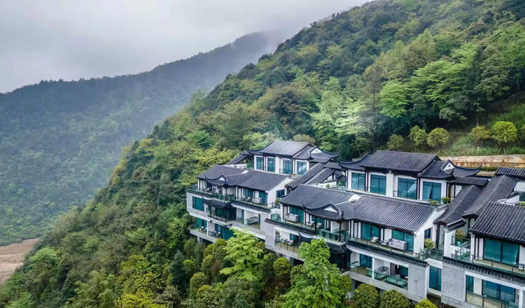 重庆南川金佛山爱必侬度假村1晚住宿赠送生态农场采摘可带走森林健行