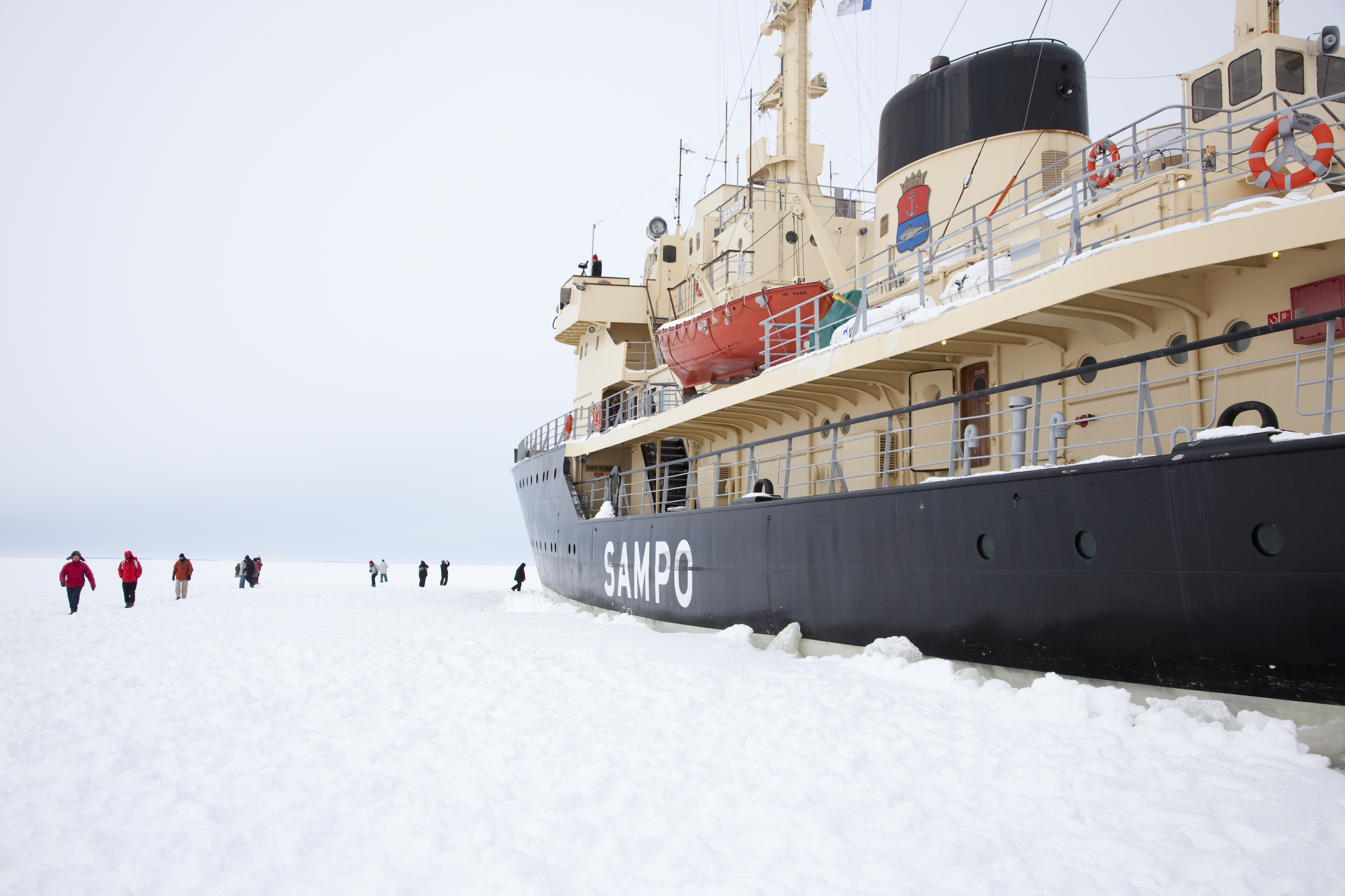 芬兰凯米 桑普号破冰船 冰上漂浮 体验特别的航海乐趣(可自选凯米市