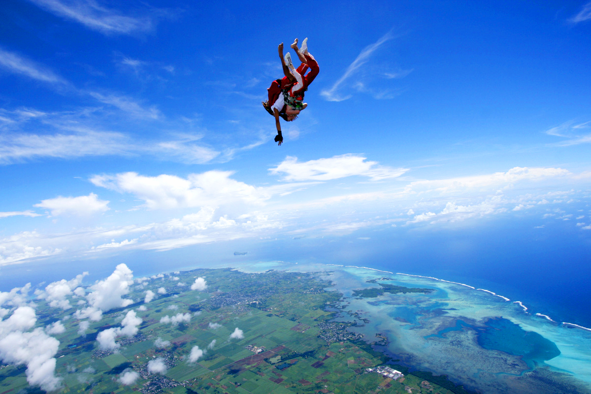 毛里求斯 高空跳伞(双人跳伞俯瞰天堂海岛)