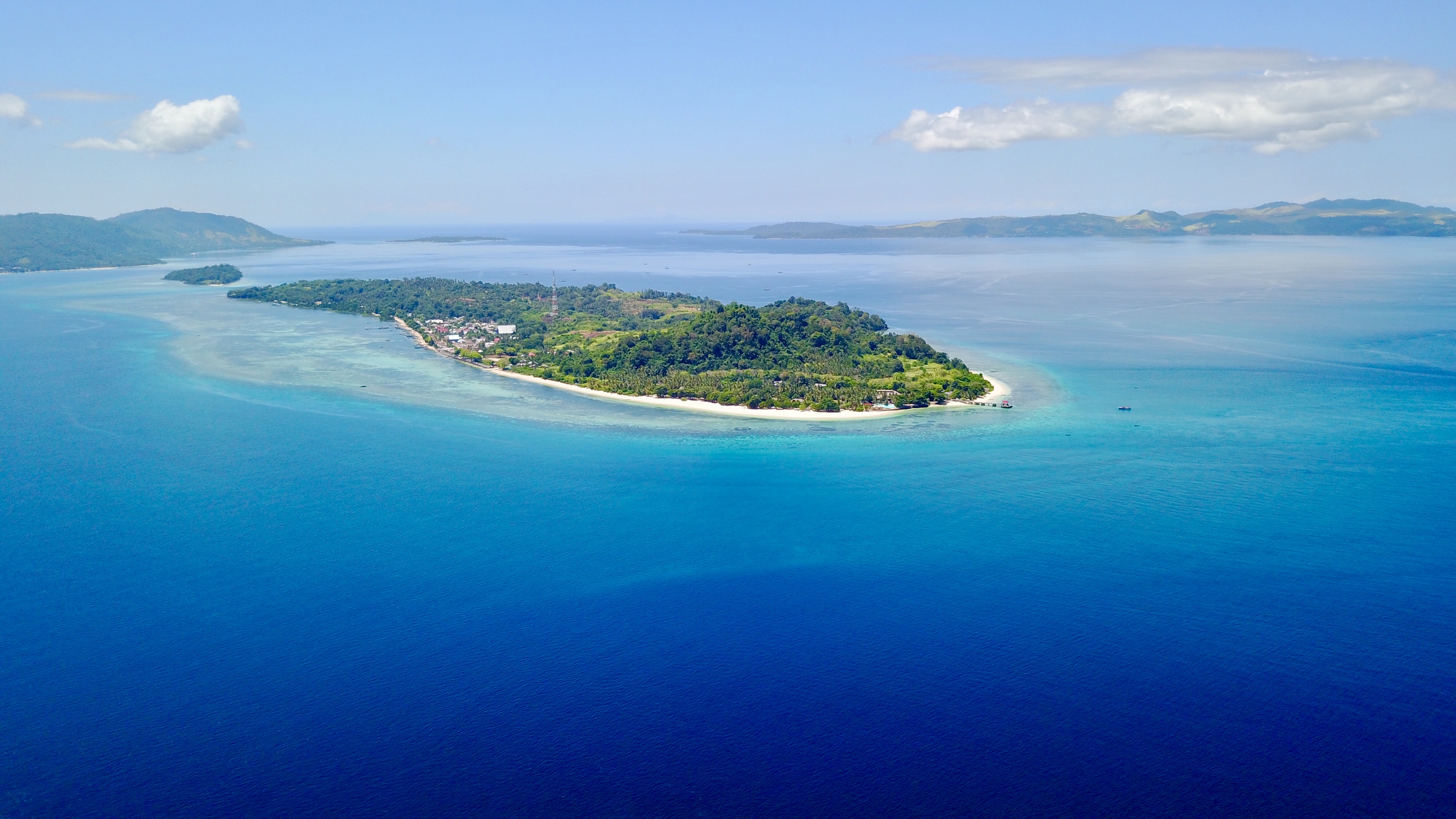 一直被信赖美娜多白沙岛丽贝卡岛lihaga潜水有证无证深潜水潜水体验