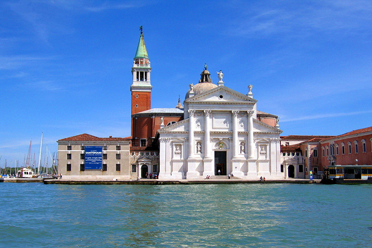 广州飞英国伦敦9天7晚入内大英博物馆爱丁堡outlet购物村温德米尔湖区