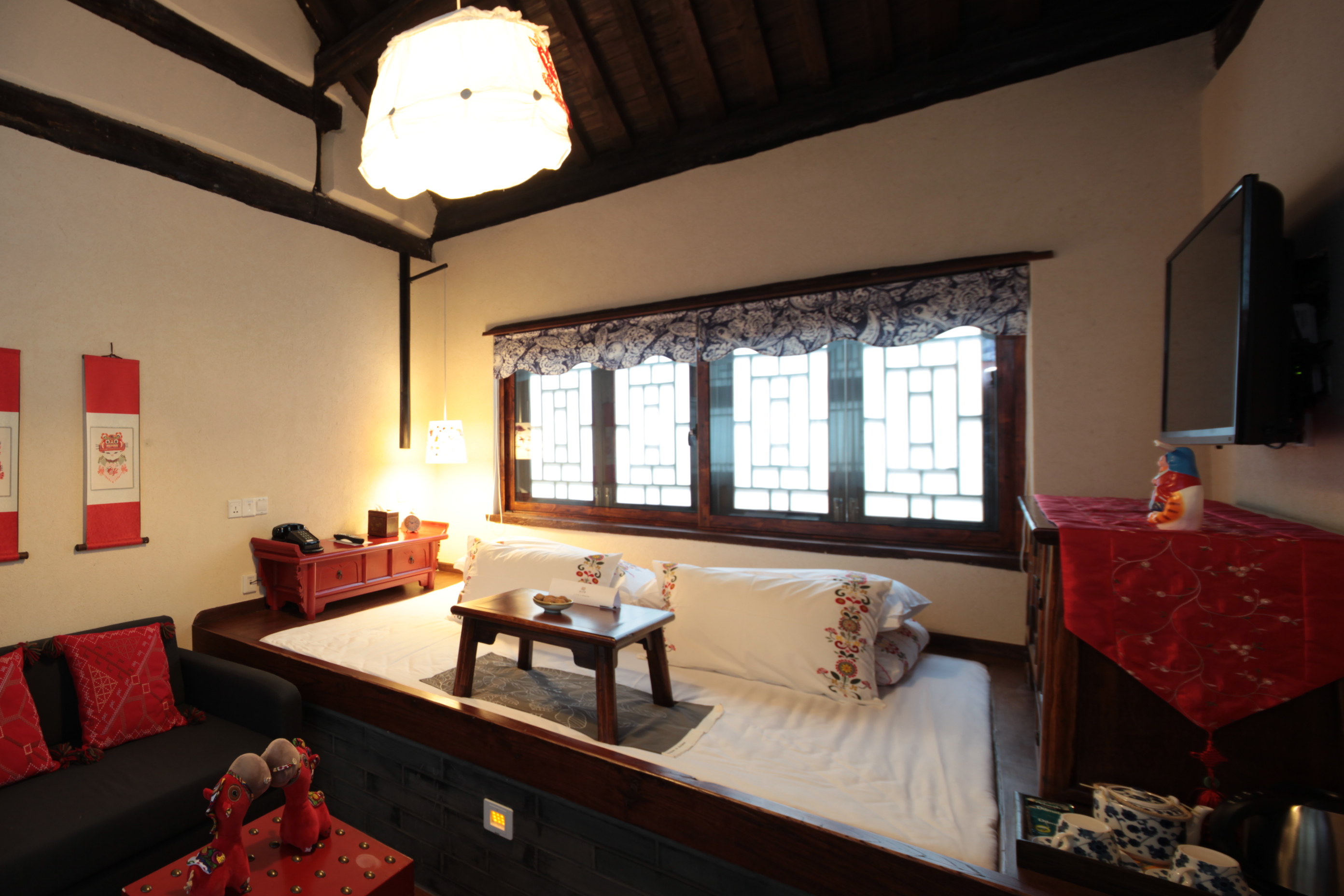 可舒服地泡上温泉古北水镇八旗客栈地处于北京密云区司马台长城景区内