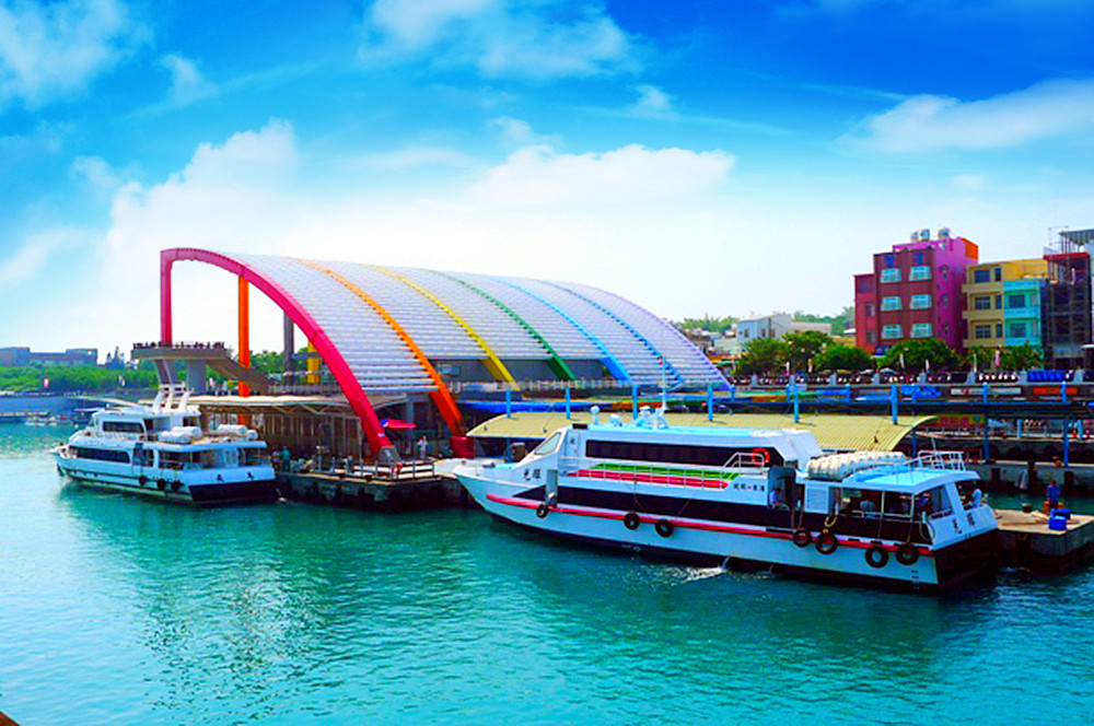 台湾小琉球观光交通船屏东东港码头出发一年四季都开船台湾唯一珊瑚礁