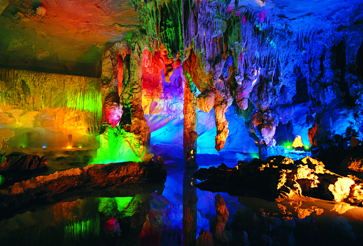 阳春凌霄岩门票