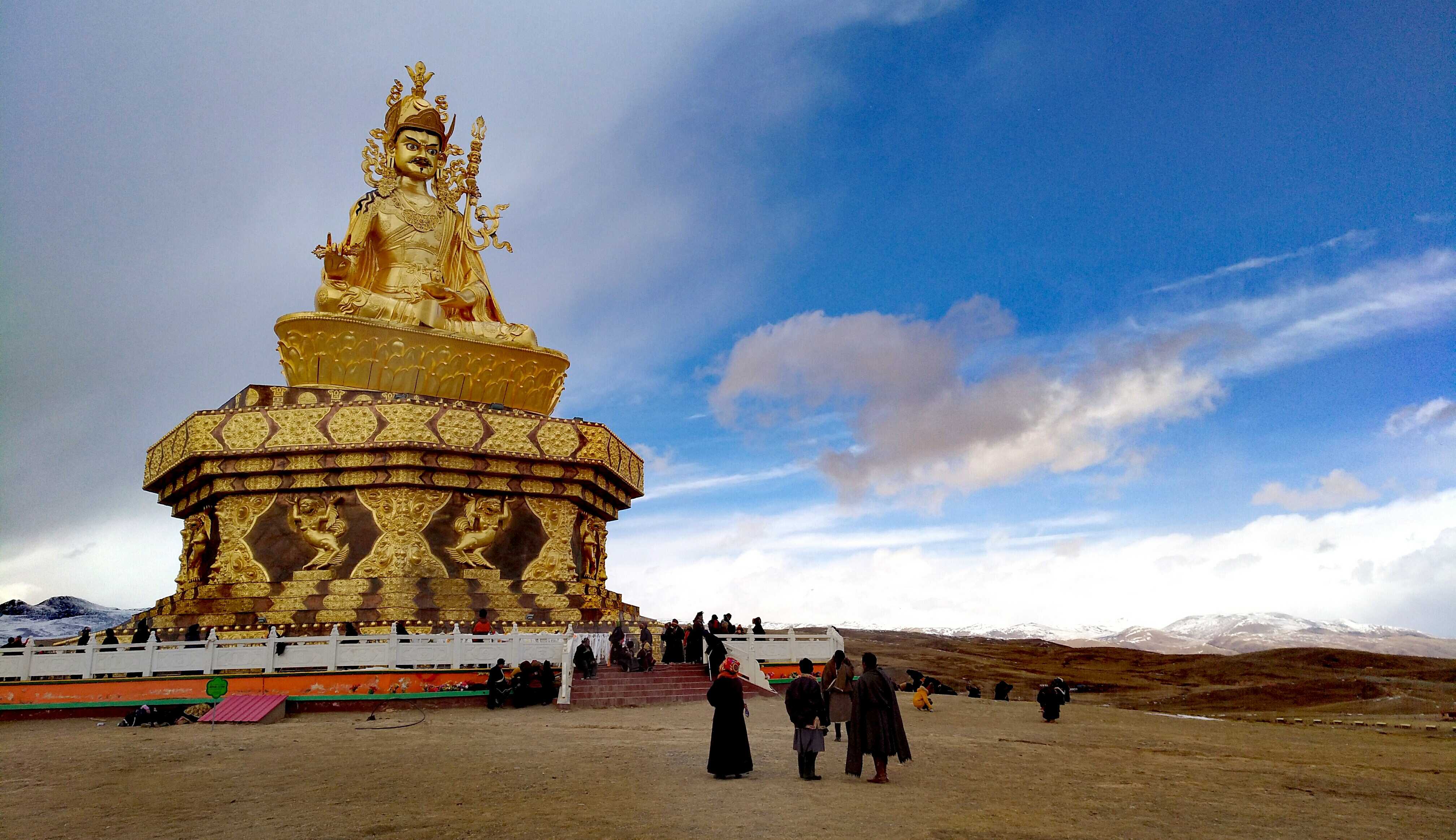 色达亚青德格印经院新路海卡萨湖藏传佛学之旅川西包车拼车7日6晚游