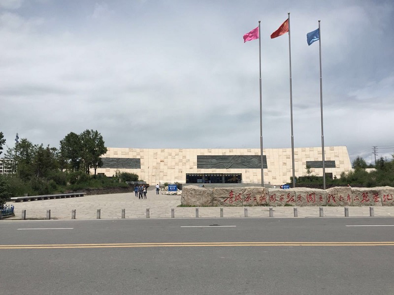 城内的青海原子城国家级爱国主义教育示范基地是一座纪念馆,在这里