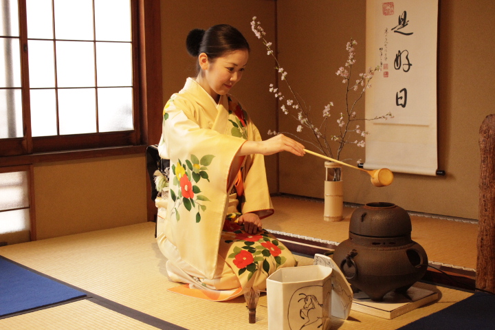 日本东京正宗茶道体验近东京塔赠和果子抹茶品尝英文讲解体验日本传统