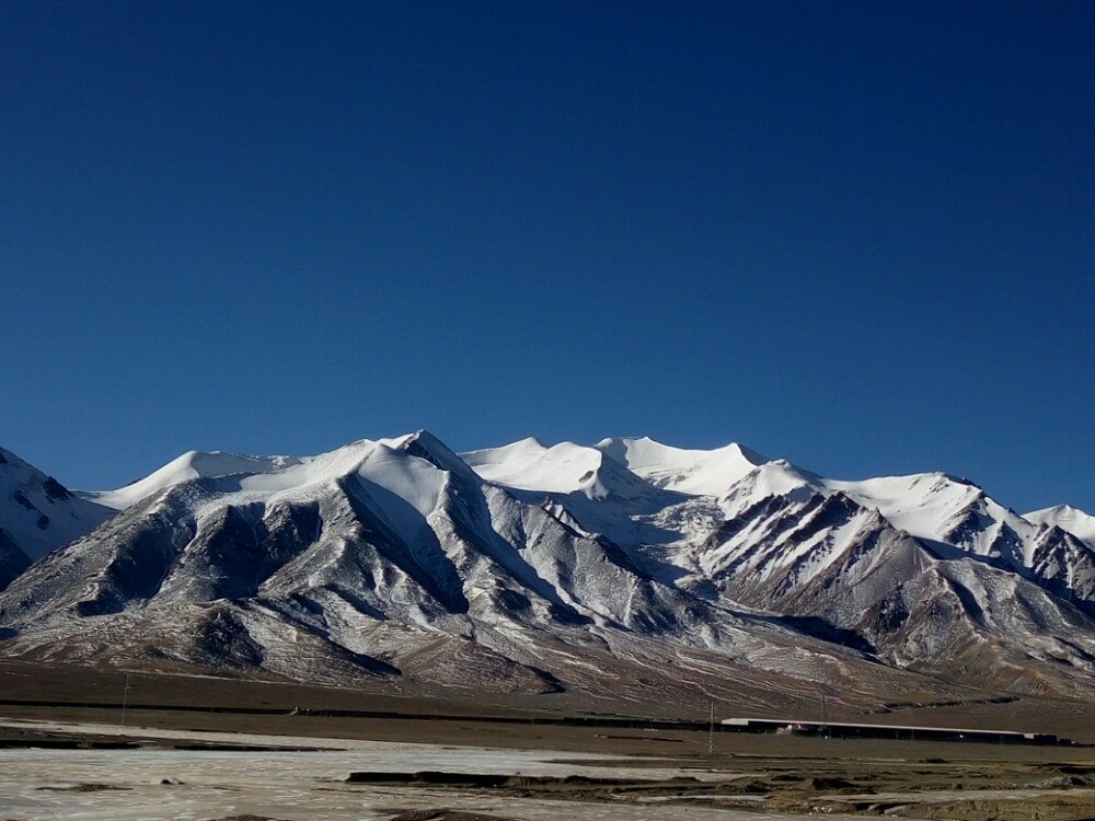 金秋十月唯美相遇胡杨林7天秋日全景游青海湖河茶卡盐湖南八仙鸣沙山