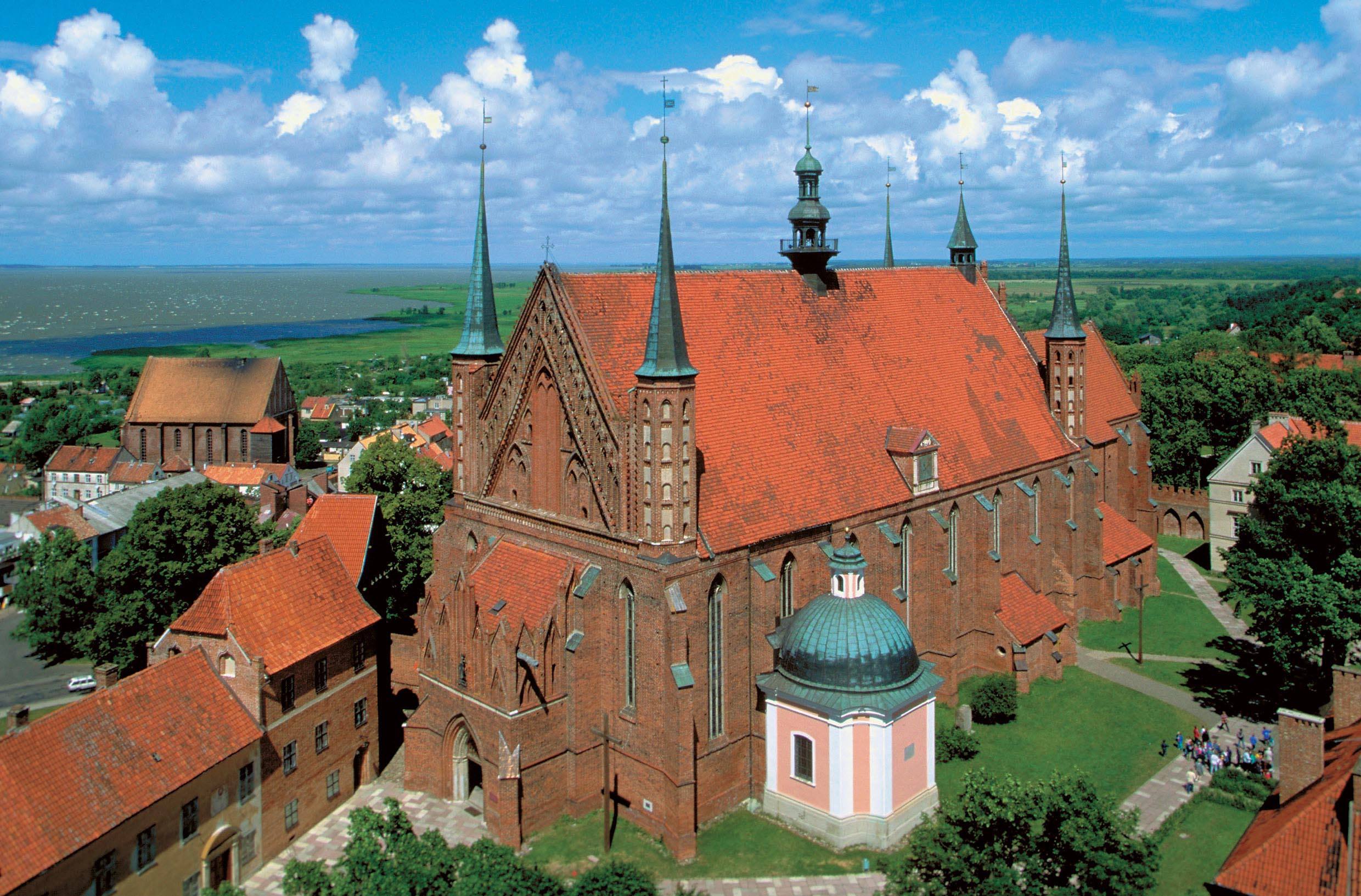 成都直飞东欧捷克 斯洛伐克 匈牙利 波兰13-14天(含团队旅游签证 一价