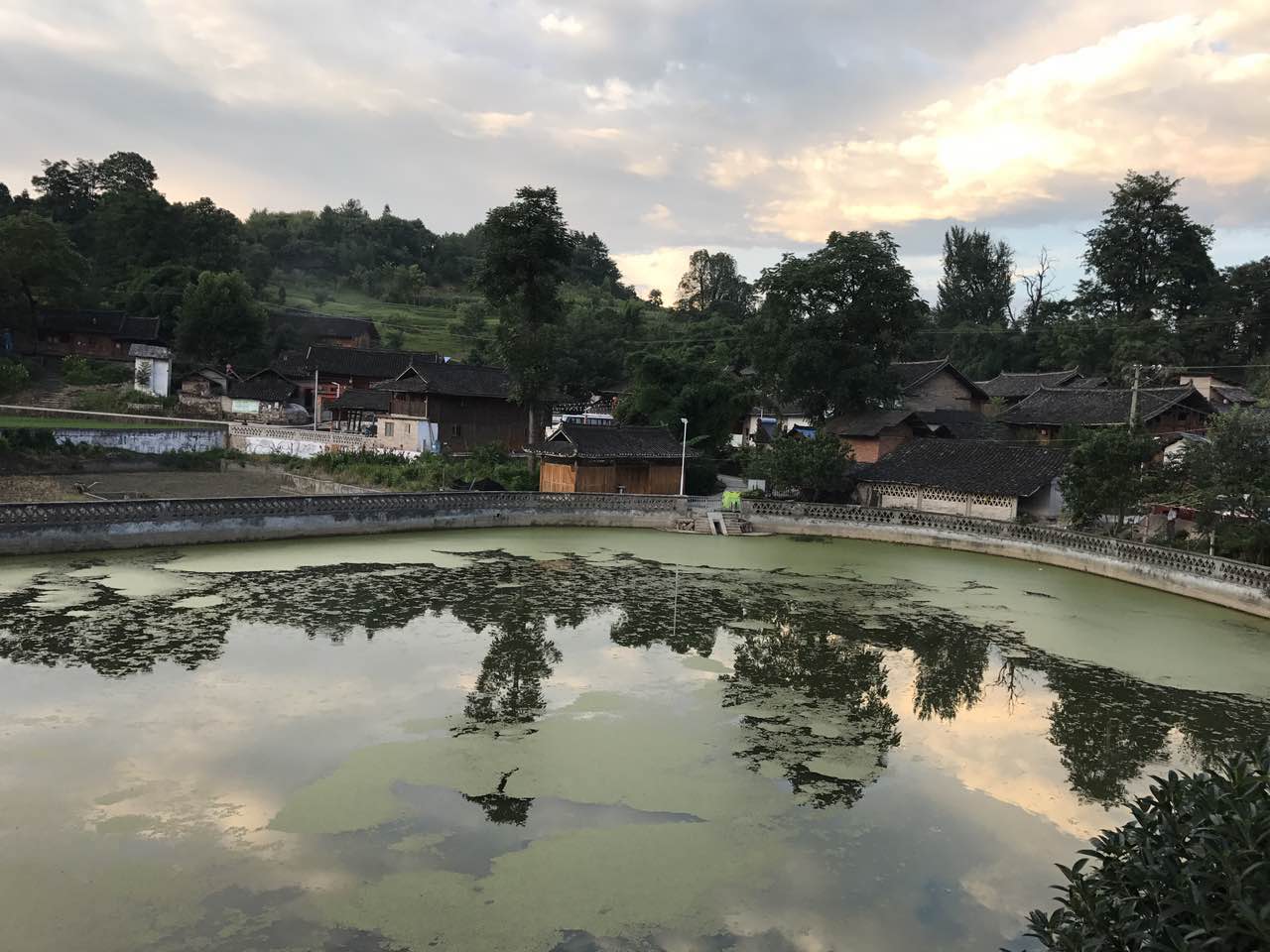 贵州凯里石龙寨深度体验特色民宿一晚(三晚起订)