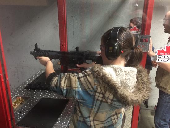 卡尔加里室内实弹射击体验