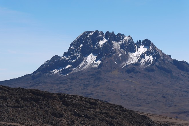 坦桑尼亚乞力马扎罗登山徒步马兰古可口可乐线2日游非洲高峰体验壮丽