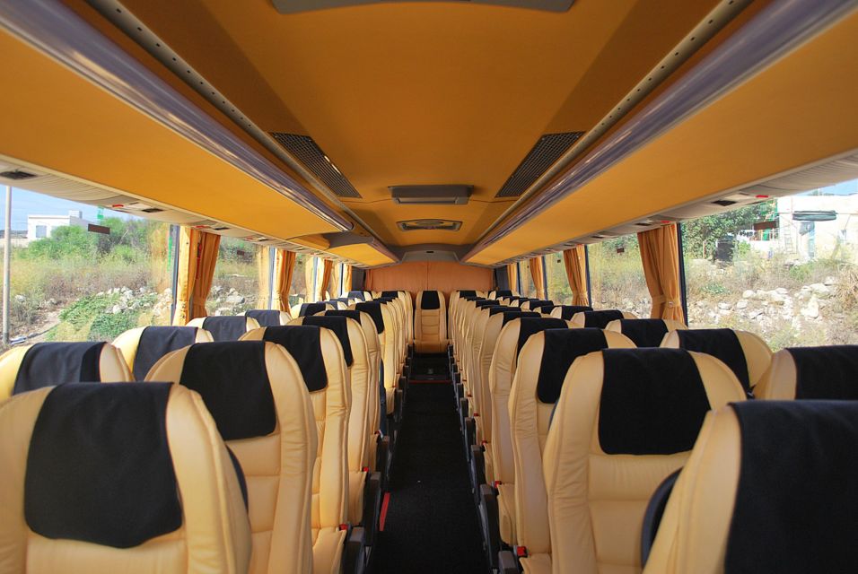 马耳他国际机场共享穿梭车送机服务专业英文司机门到门接送