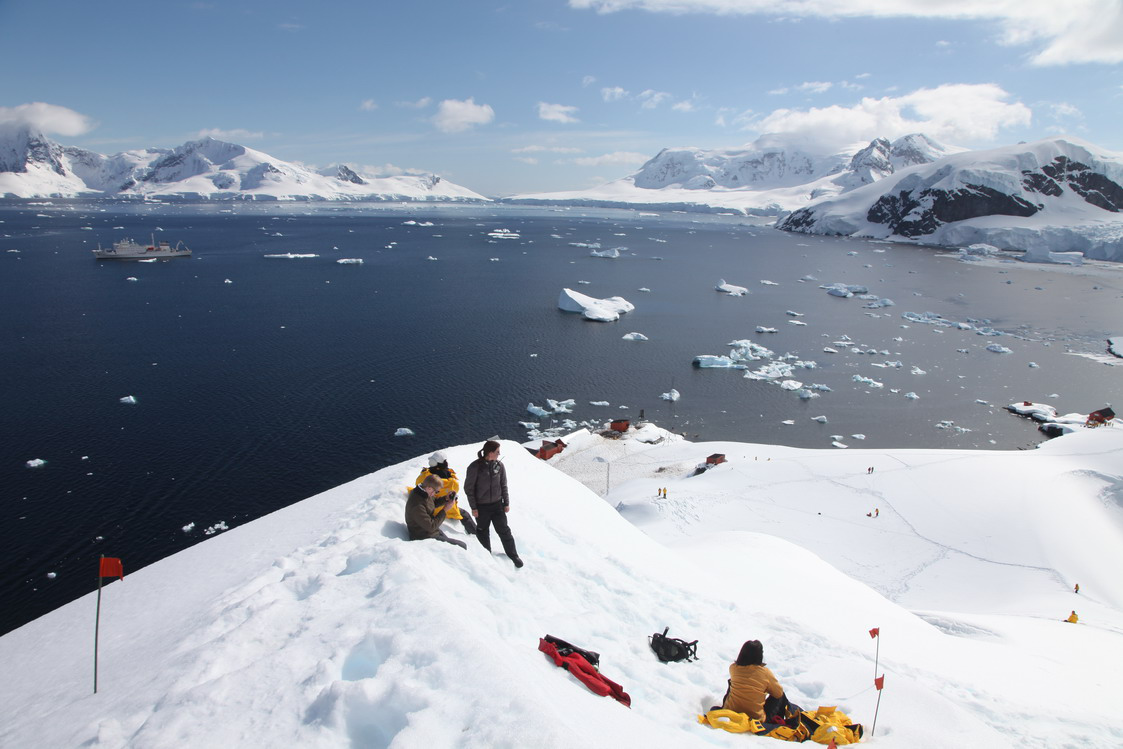 出发南极半岛17天豪华邮轮南极南美圣诞之旅(极地探险船 专业操作)