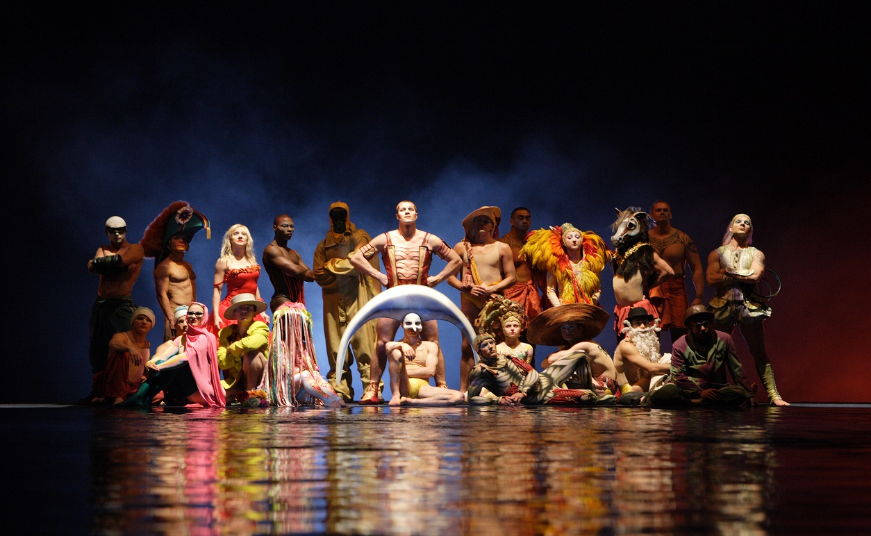 *一度被喻为史上最棒的舞台秀,由世界知名的马戏团cirque du soleil