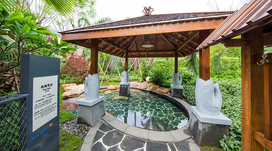 美的鹭湖半山汤谷温泉门票(亲子票  2大1小家庭票 2大2小家庭票 双人