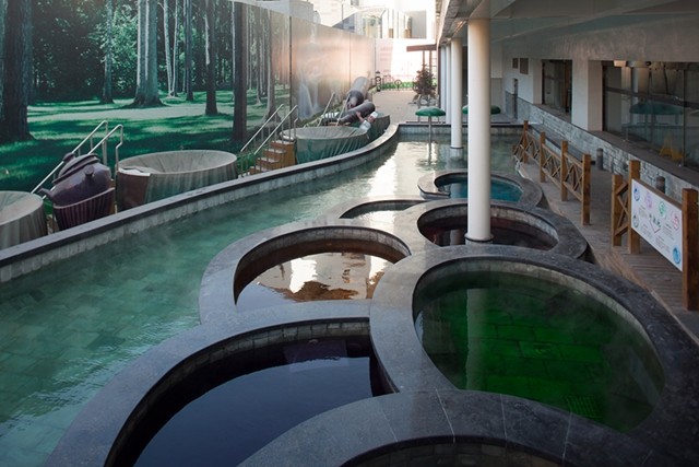 天津社会山会议度假酒店群住宿早餐午晚餐温泉儿童小礼物