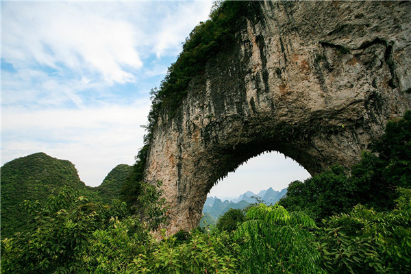 广西桂林阳朔月亮山景区出票后1小时生效