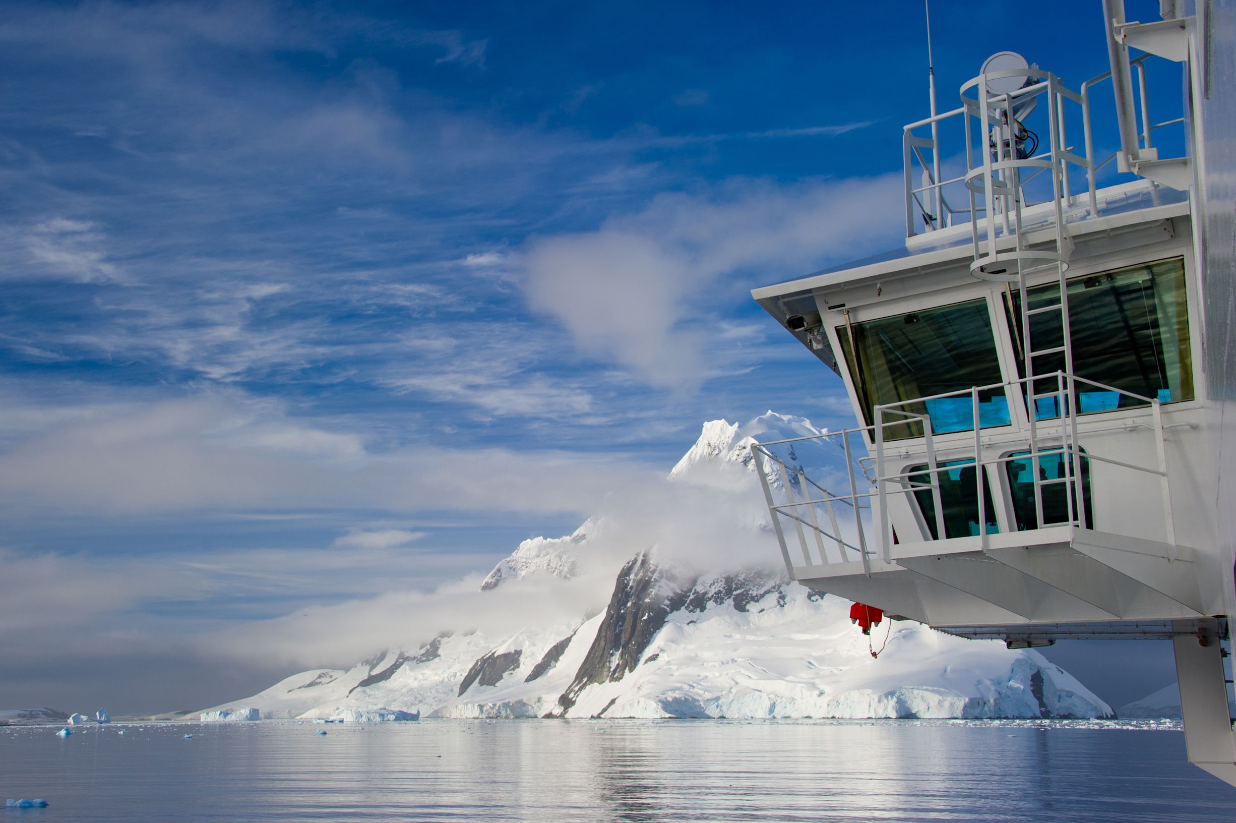 9月17日海达路德邮轮前进号广州出发奥斯陆北极加拿大美国哥斯达黎加