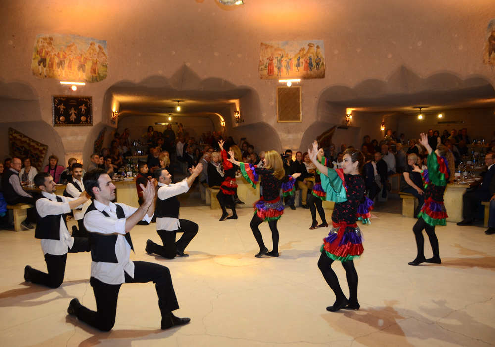 土耳其肚皮舞 卡帕多奇亚洞穴俱乐部土耳其之夜(肚皮舞 安纳托利亚