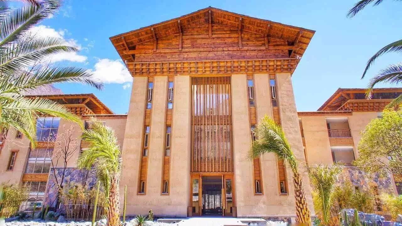 德钦奔子栏丽世酒店双人早餐加400升级套房