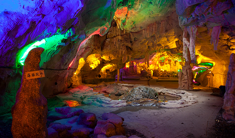 湖南长沙浏阳古风洞旅游景区幽深宏阔壮观瑰丽