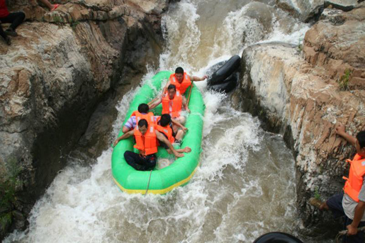 河北承德雾灵山恒河源高山漂流天桥峪玻璃吊桥2日游