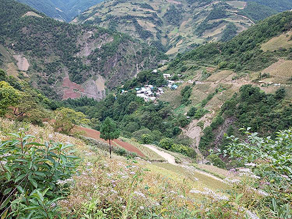 云南碧罗雪山老窝山徒步路线德庆村腊竹底