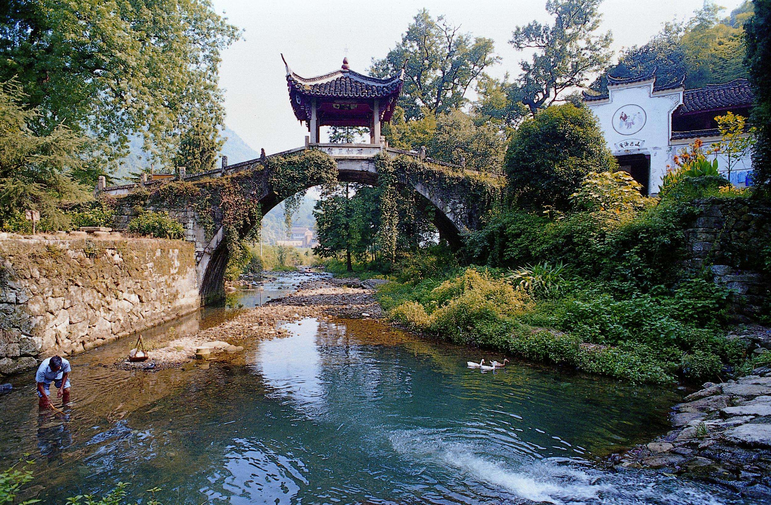 武义天逸皇冠大饭店唐风温泉郭洞生态村