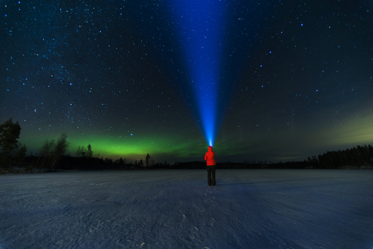 2人立减50芬兰罗瓦涅米花样极光狩猎之旅半日游极光野餐哈士奇驯鹿萌