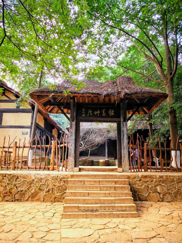 湖北襄阳古隆中景区大门票含景区观光车