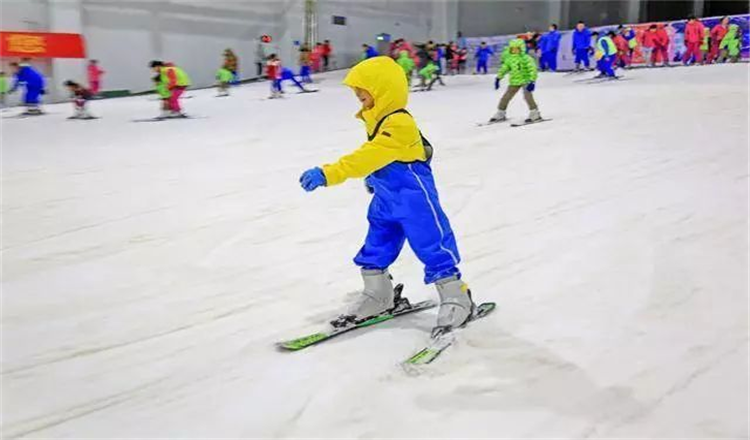 长沙三只熊冰雪王国滑雪场门票