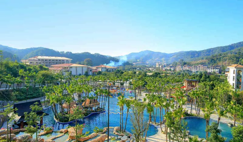 福建龙岩永定天子温泉门票看完土楼泡温泉感官穿越古今