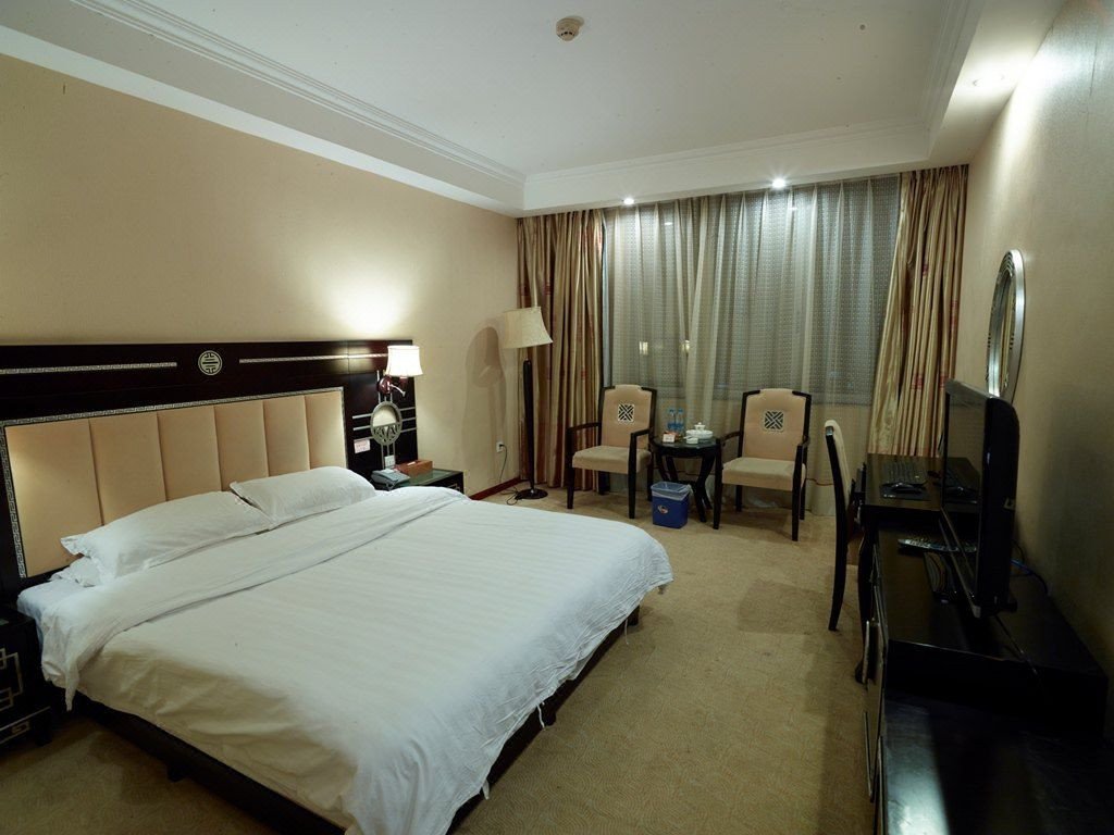 南雄珠玑大酒店是南雄市早一家被国家旅游局评定为涉外星级绿色酒店