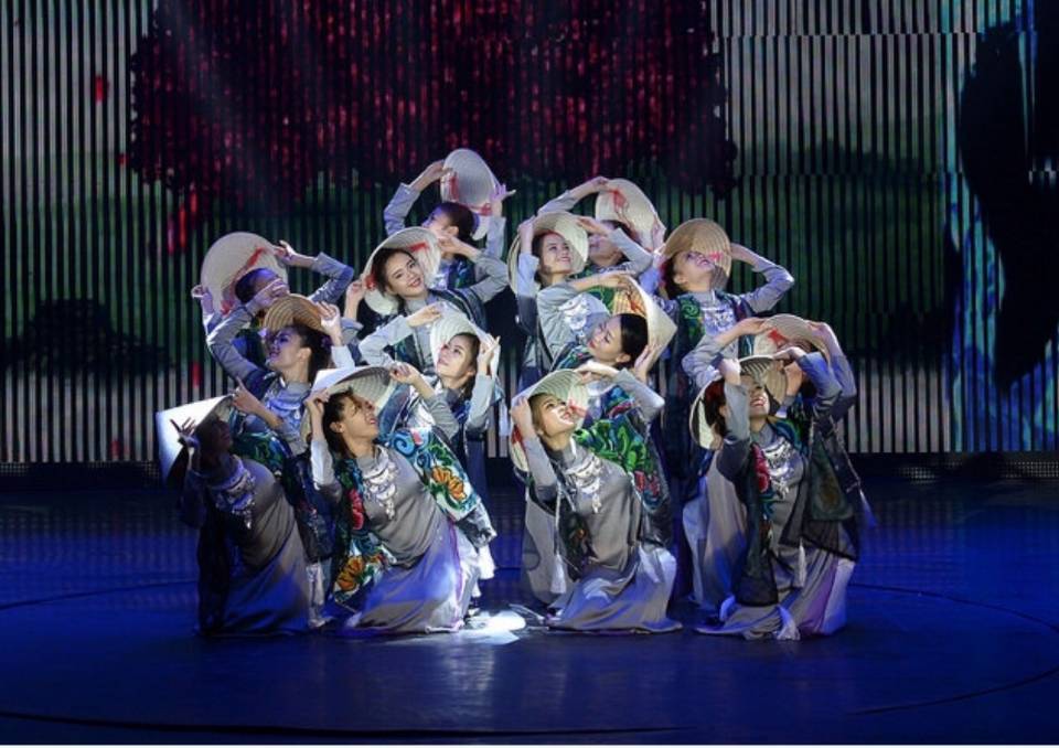 舞蹈木偶戏《芽庄之梦》是galina show特别推出的大型越南文化艺术