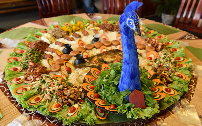 铜仁出发西双版纳6日5晚可升级三飞孔雀宴中缅边境五星希尔顿酒店滇池