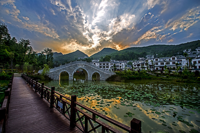 贵州安顺龙宫风景名胜区电子票览龙宫知天下水洞荡轻舟临人间仙境