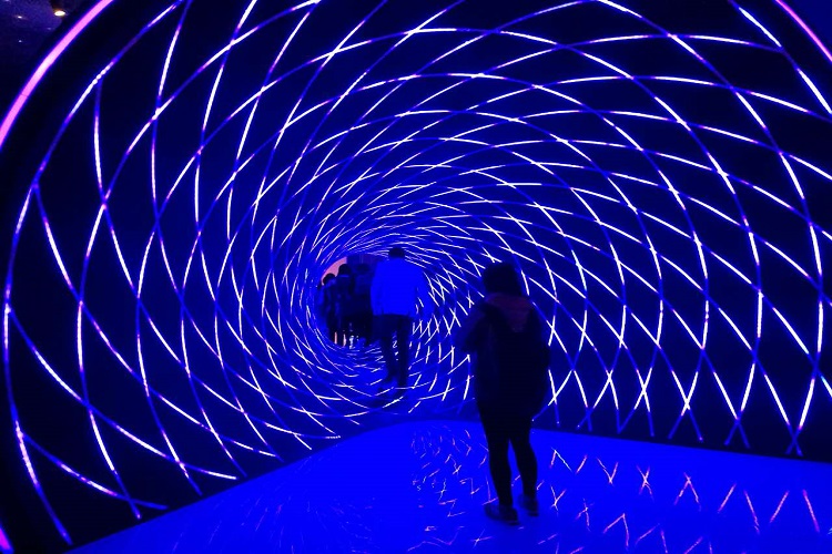 天眼一日游(天文体验馆 天象影院 500m口径球面大射电望远镜)fast射电